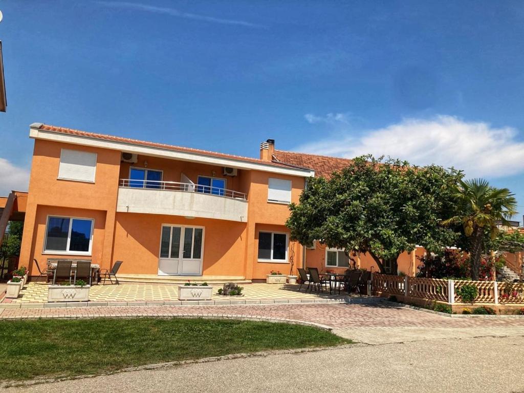 Delfini Holiday Homes Ulcinj Extérieur photo