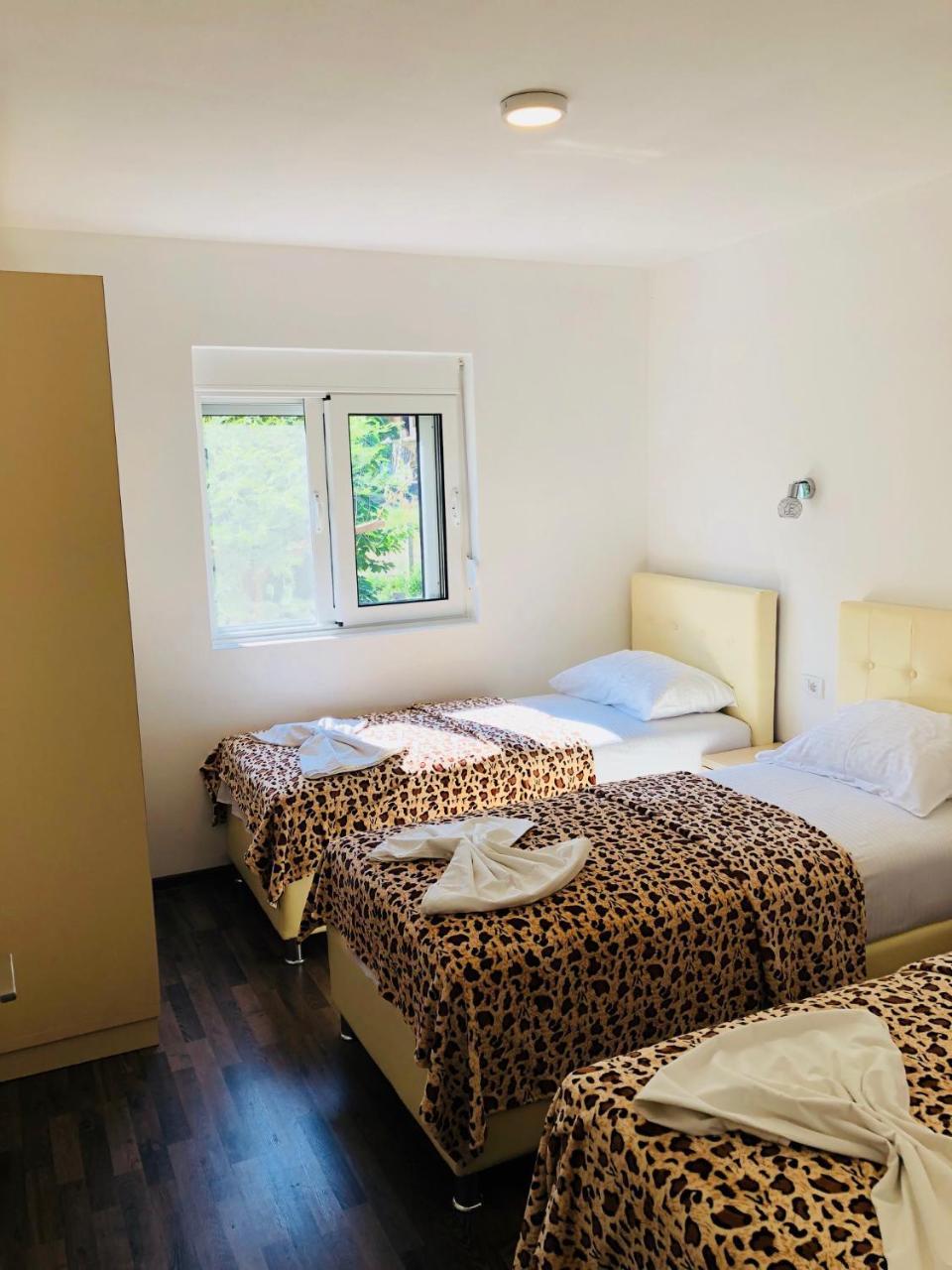 Delfini Holiday Homes Ulcinj Extérieur photo